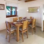 4 Bedroom Beautiful In Mravinci